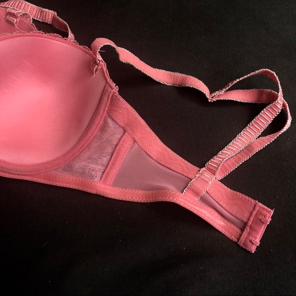 Pink Bra - Picture 4 of 8